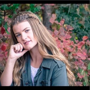 Meet your Posher, Carley